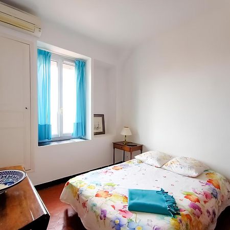 Ferienwohnung Le Toit De La Rue Sainte Marseilles Exterior foto